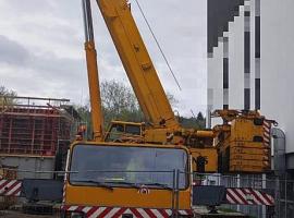 Liebherr LTM 1300