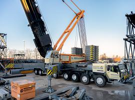 Liebherr LG 1550 / LTM 1800