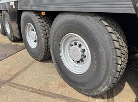 Liebherr LTM 1230-5.1 