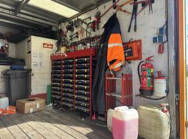 Ford F350 service truck 