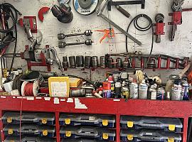 Ford F350 service truck 