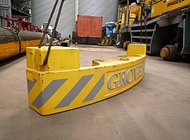 Grove GMK 2035 counterweight