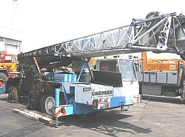 Liebherr LTM 1035-3 for parts