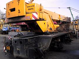 Liebherr LTM 1045-4 for parts