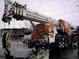 Liebherr LTM 1050/1 for parts