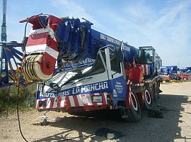 Liebherr LTM 1090 for parts