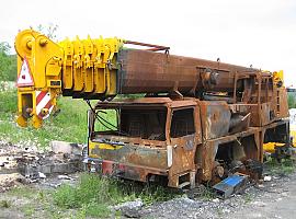 Liebherr LTM 1090/2 for parts