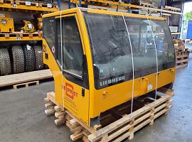 Liebherr LTM 1060-2 lower cabin