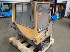 Liebherr LTM 1030 lower cabin
