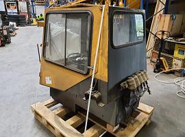 Liebherr LTM 1030 lower cabin