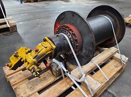 Grove GMK 4075 winch