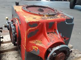 Grove GMK 3050 diff box axle 1