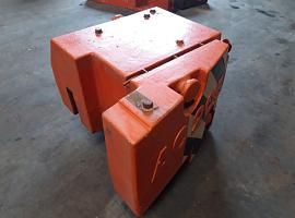 Demag AC 205 counterweight 2,4 ton right side (0.7/1.7 t)