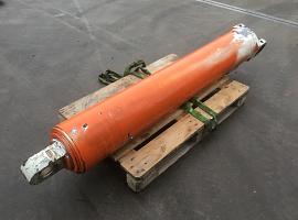 Demag AC 75 boom lift cylinder