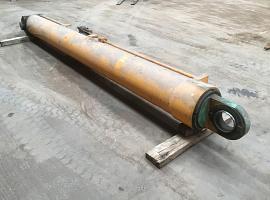 Krupp KMK 5100 boom cylinder