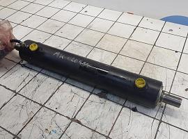 Grove GMK steering cylinder with length sensor