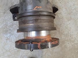 Grove GMK suspension cylinder