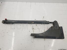 Grove GMK 3055 Cabin tipping cylinder