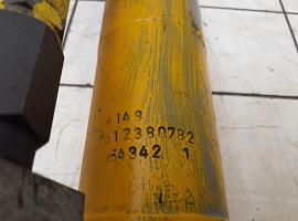 Liebherr LTM 1160-2 cabin tilt cylinder