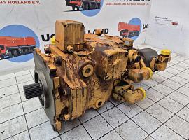 Liebherr LTM 1160 pump with gear pump