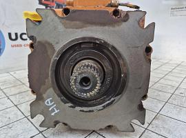 Liebherr LTM 1160 pump with gear pump