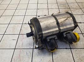Liebherr LTM 1045-3.1 dual gear pump