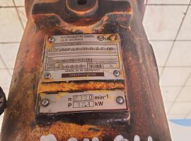 Liebherr LTM 1060 VARIABLE PUMP