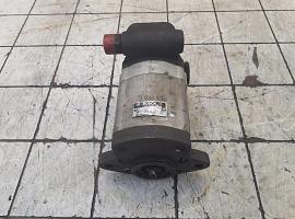 Liebherr LTM 1090 emergency steering pump 