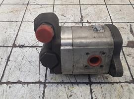 Liebherr LTM 1090 emergency steering pump 
