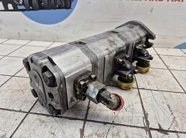 Liebherr LTM 1035-2  3 way gear pump 