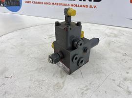 Grove GMK 3055 axle blocking valve