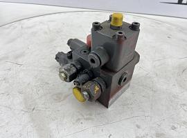 Grove GMK 3055 axle blocking valve