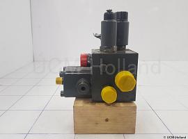 Grove GMK 3055 axle blocking valve
