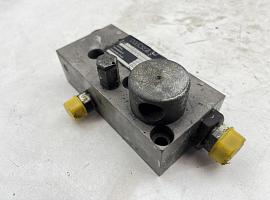 Grove GMK 3055 hand pump emergency
