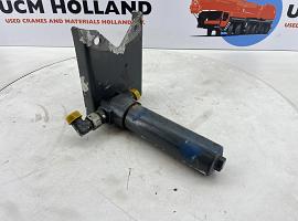 Grove GMK 3055 pressure filter with bracket