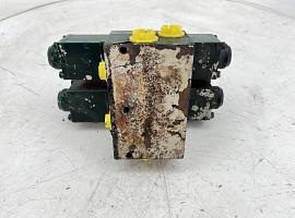 Faun ATF 30-2 outrigger valve