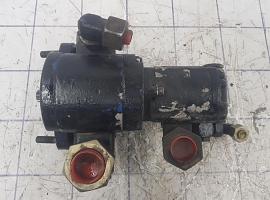 Liebherr LTM 1060 dual gear pump