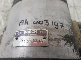 Liebherr LTM 1060 dual gear pump
