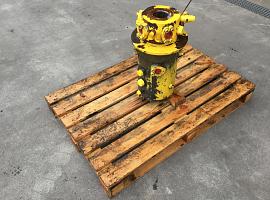 Grove GMK 3055 hydraulic swivel