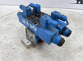Grove GMK 3050 VALVE BLOCK SUPPORT