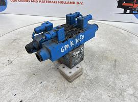 Grove GMK 3050 VALVE BLOCK SUPPORT