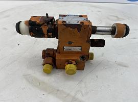 Krupp KMK 4070/70GMT 4/3 valve block