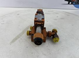 Krupp KMK 4070/70GMT 4/3 valve block