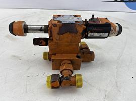 Krupp KMK 4070/70GMT 4/3 valve block