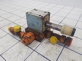Krupp KMK 4070, 70 GMT 4/2 valve block