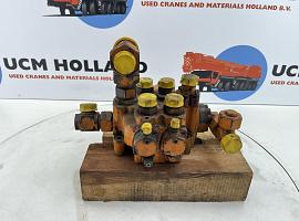 Krupp KMK 4070, 70GMT double controle block valve