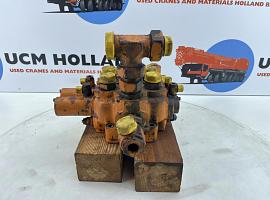 Krupp KMK 4070, 70GMT double controle block valve