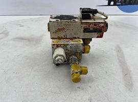 Grove GMK 3050 hydro jib valve