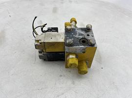 Grove GMK 3050 control block
