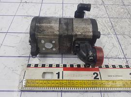 Liebherr LTM 1070 dual gear pump